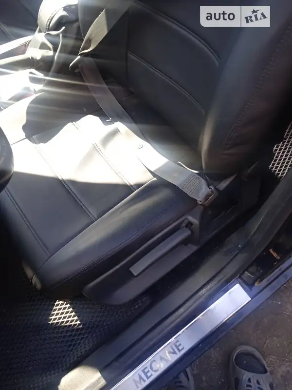 Renault Megane 2011 VIN VF1KZ1A0545593962 фото оголошення 28 з 94