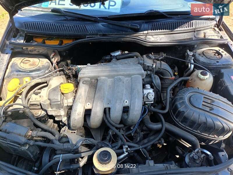 Кабріолет Renault Megane 2000 в Зеленодольську