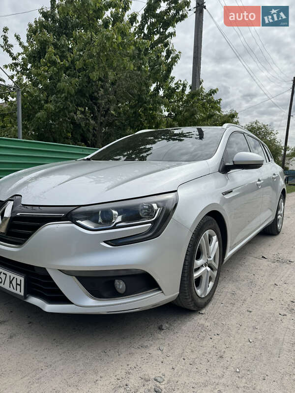 Универсал Renault Megane 2016 в Калиновке