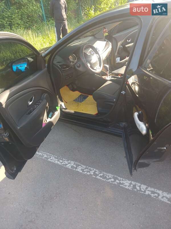 Хетчбек Renault Megane 2011 в Коростені фото 7 Хетчбек Renault Megane 2011 в Коростені