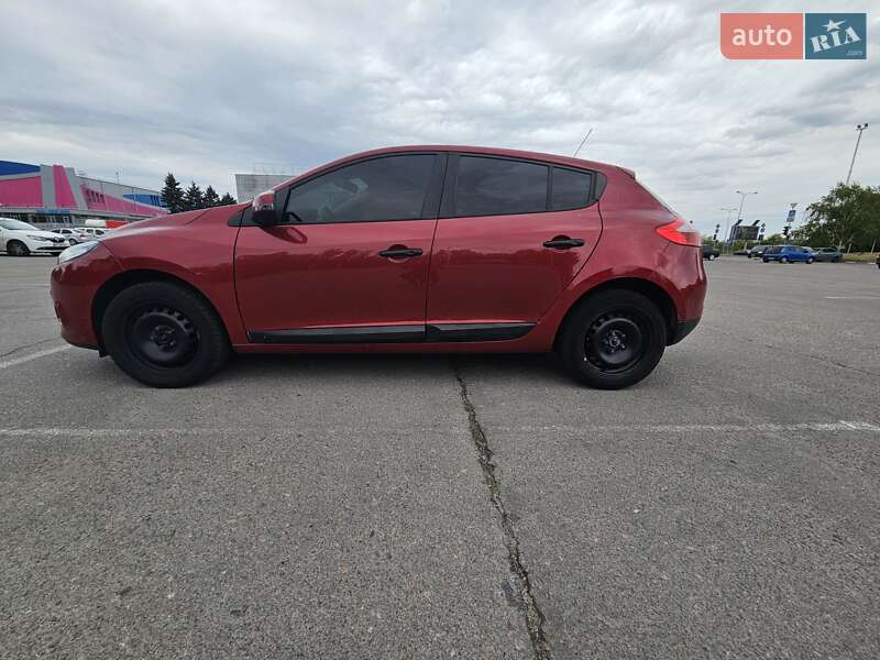 Хэтчбек Renault Megane 2010 в Запорожье