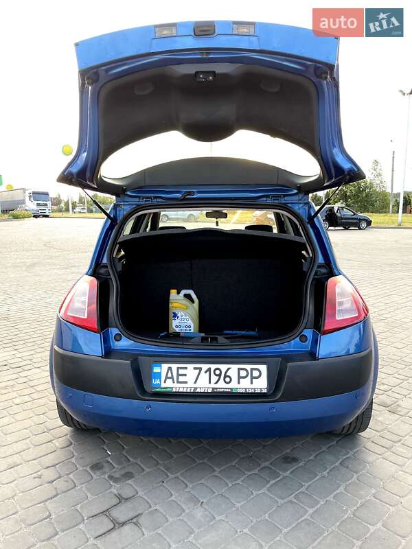 Хэтчбек Renault Megane 2005 в Новомосковске фото 7 Хэтчбек Renault Megane 2005 в Новомосковске