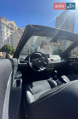 Кабриолет Renault Megane 2011 в 