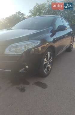 Хэтчбек Renault Megane 2011 в 