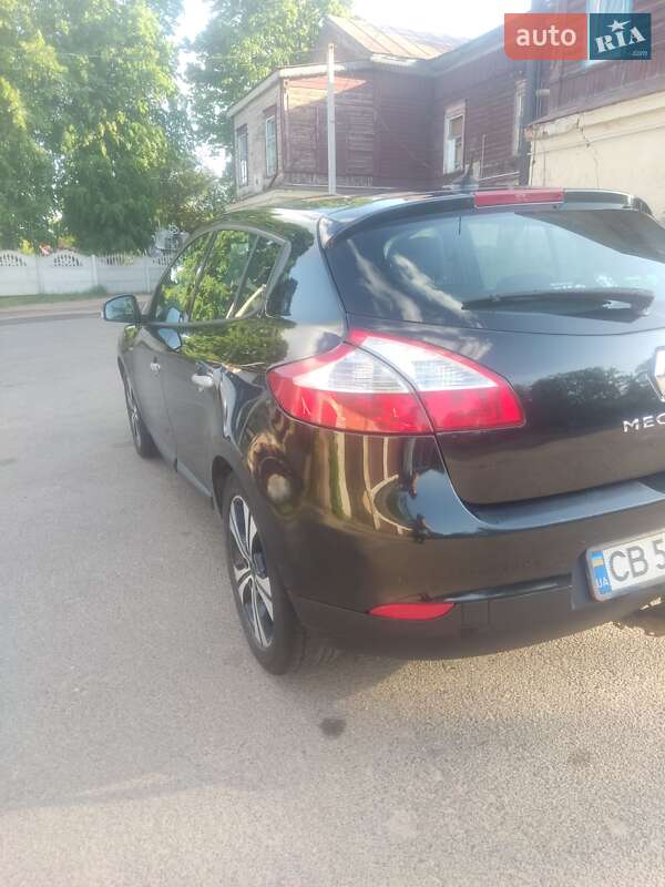 Хэтчбек Renault Megane 2011 в Городне