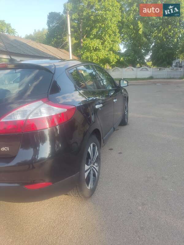 Хэтчбек Renault Megane 2011 в Городне