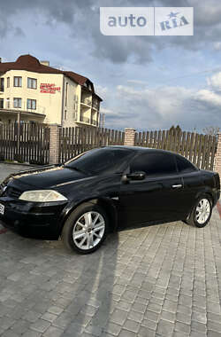 Кабриолет Renault Megane 2004 в Староконстантинове