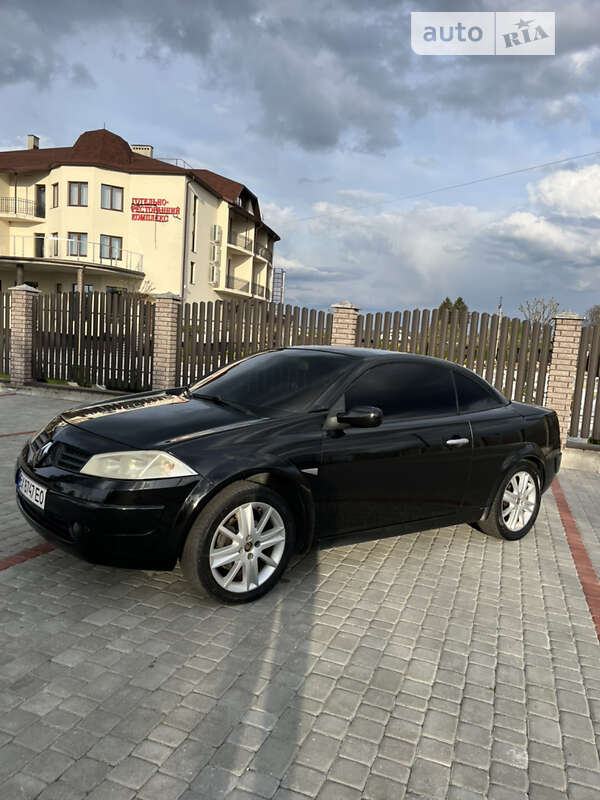 Кабриолет Renault Megane 2004 в Староконстантинове