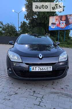 Хэтчбек Renault Megane 2009 в 