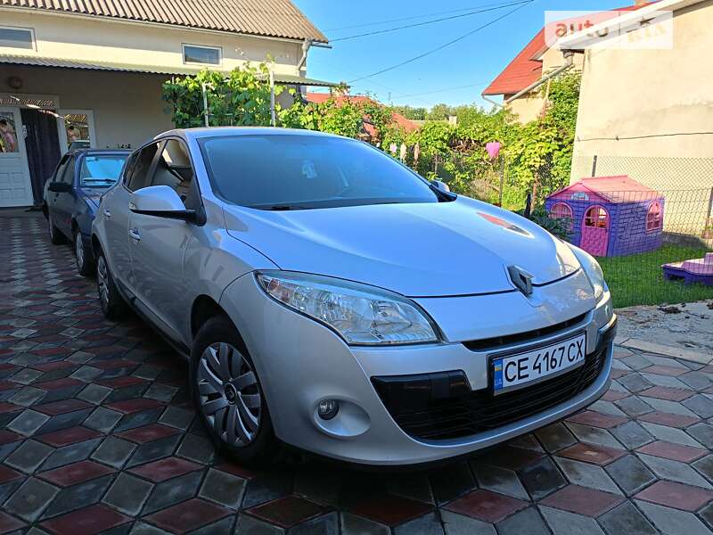 Хэтчбек Renault Megane 2010 в Черновцах