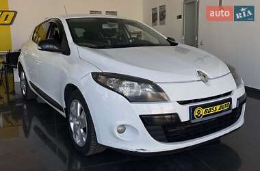Хэтчбек Renault Megane 2011 в 