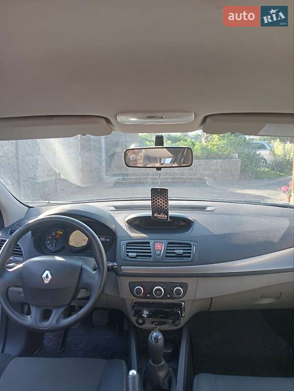 Универсал Renault Megane 2009 в Луцке фото 5 Универсал Renault Megane 2009 в Луцке