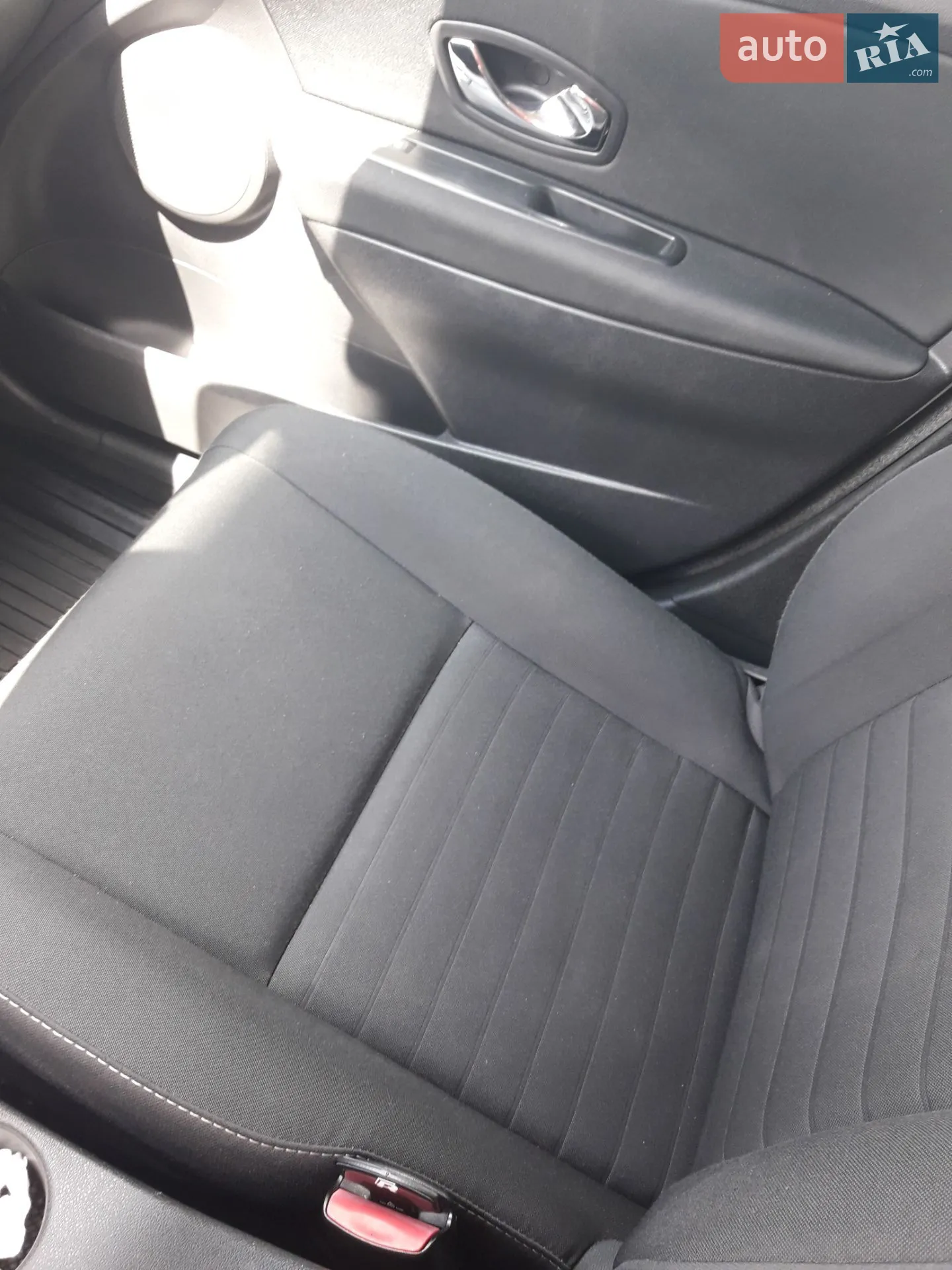 2015 Renault Megane - мініатюра 24