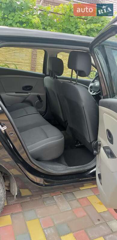 Універсал Renault Megane 2011 в Маневичах