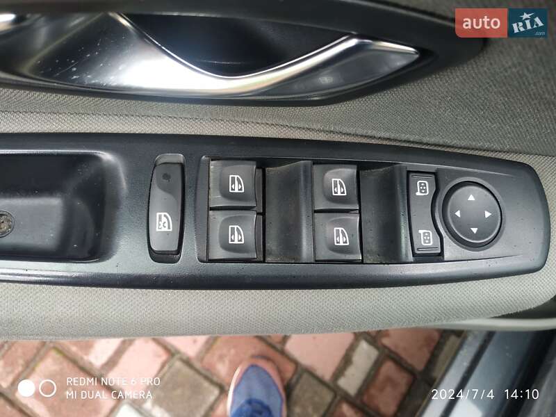 Хэтчбек Renault Megane 2010 в Дубно