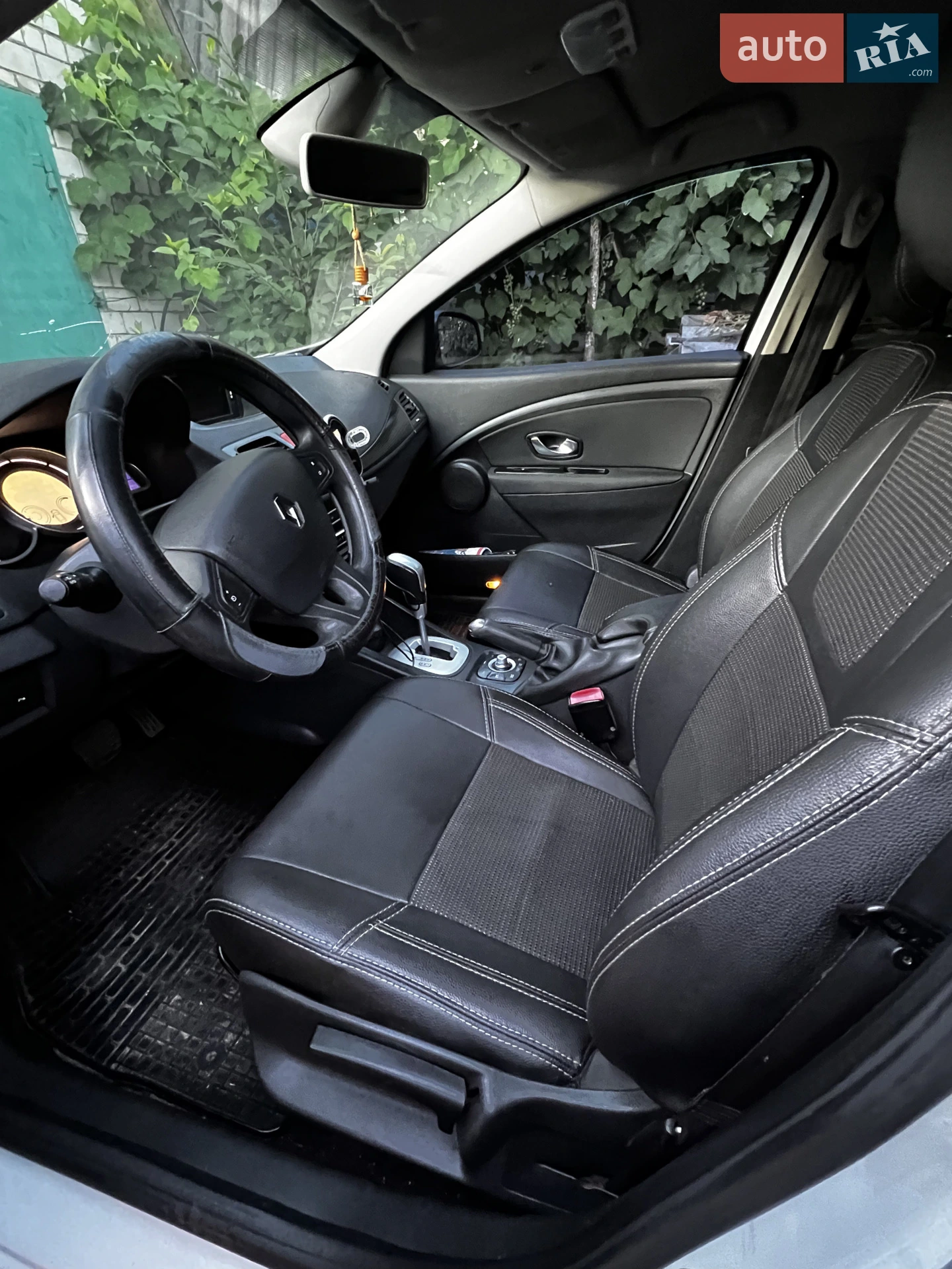 2010 Renault Megane - мініатюра 35