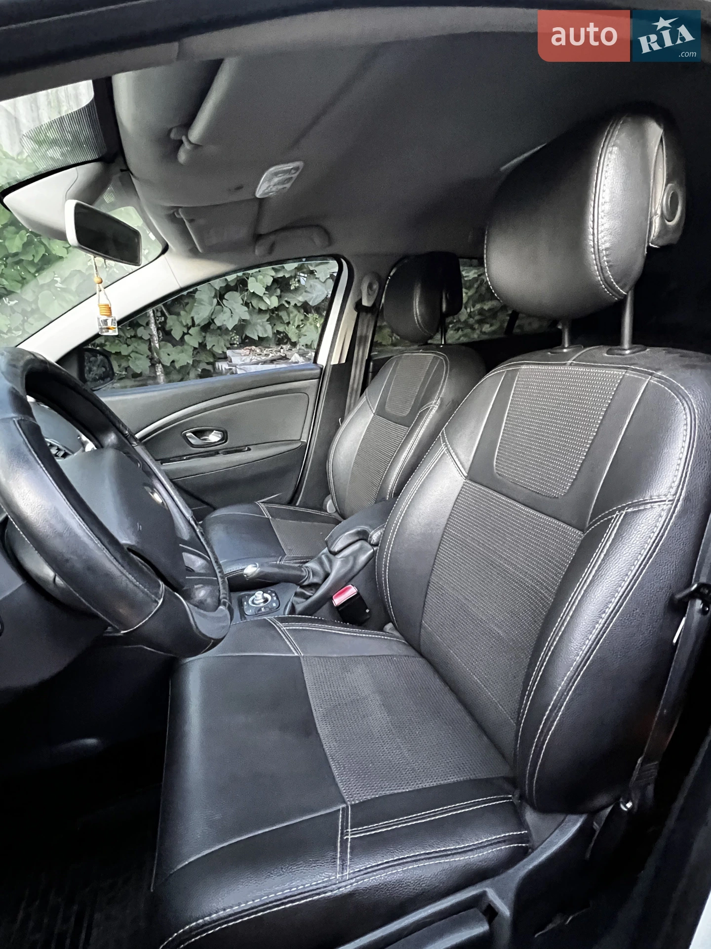 2010 Renault Megane - мініатюра 37
