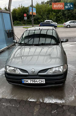 Седан Renault Megane 1998 в Луцьку