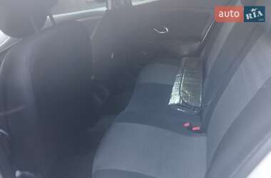 Хэтчбек Renault Megane 2015 в 