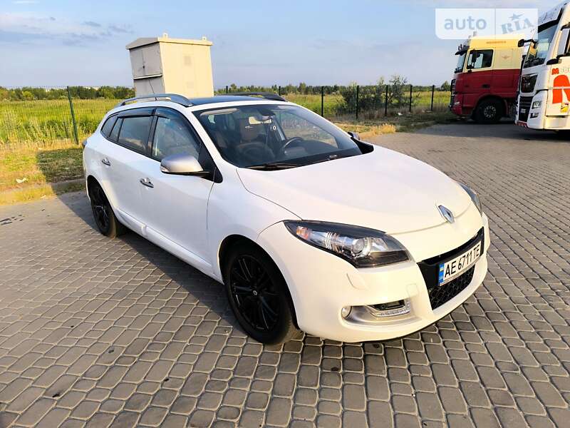 Универсал Renault Megane 2013 в Новомосковске фото 4 Универсал Renault Megane 2013 в Новомосковске