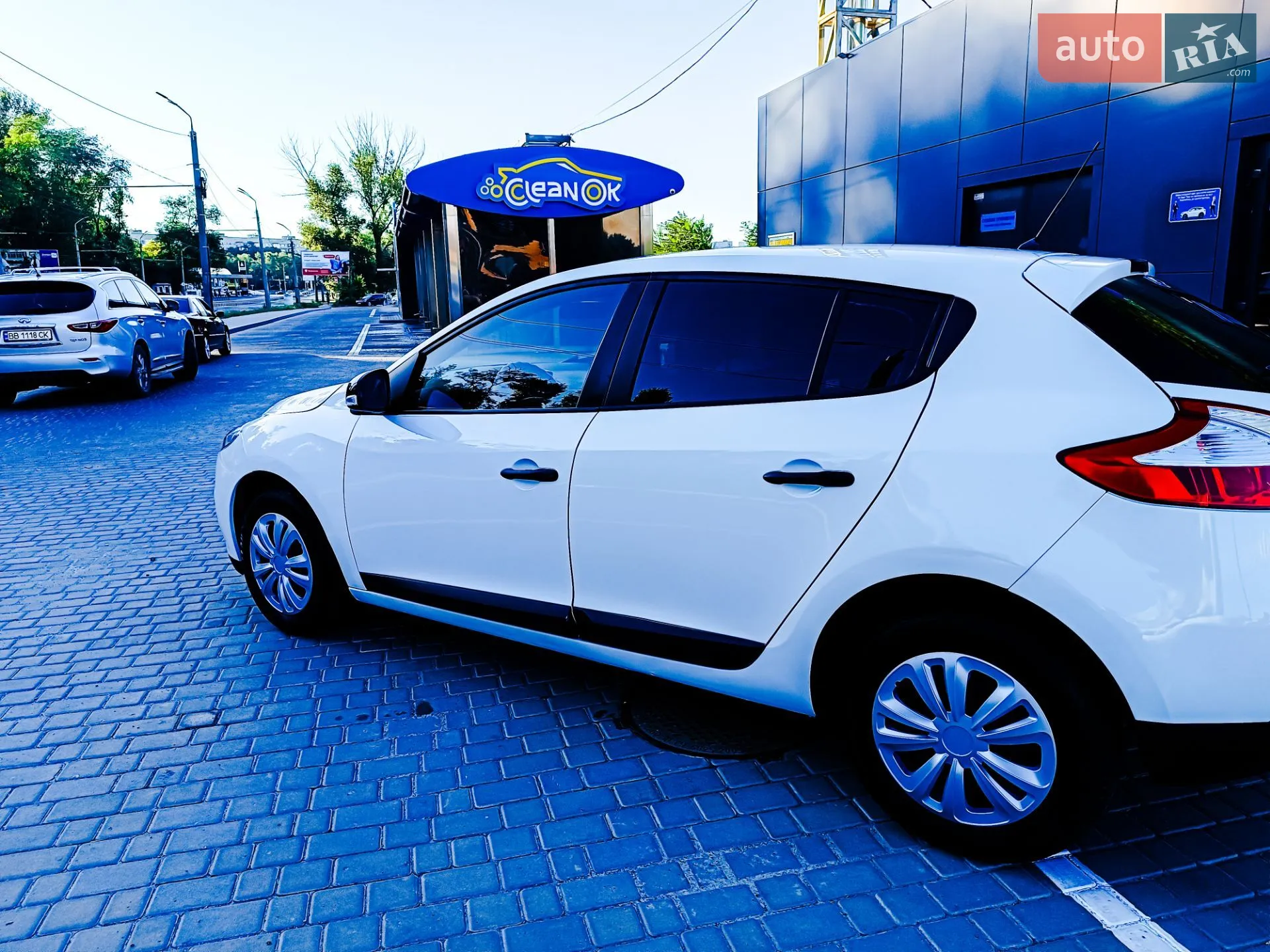 2013 Renault Megane - мініатюра 8