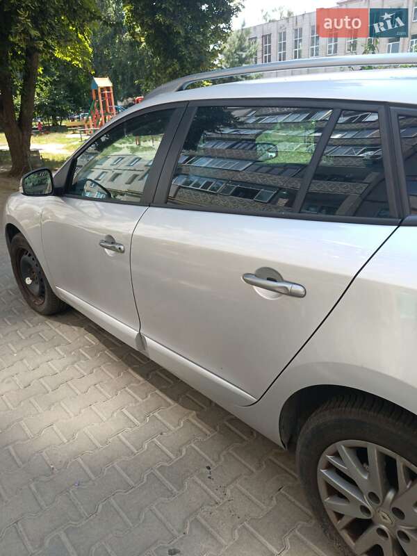 Універсал Renault Megane 2013 в Сумах
