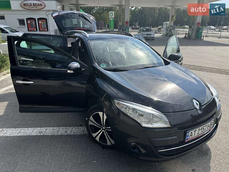 Универсал Renault Megane 2011 в Ивано-Франковске
