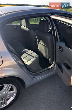 Седан Renault Megane 2005 в 