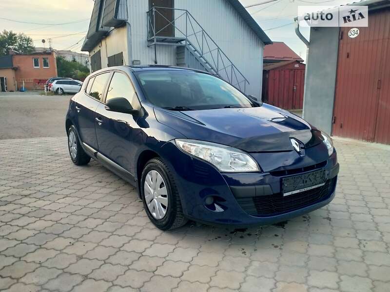 Хэтчбек Renault Megane 2011 в Ровно