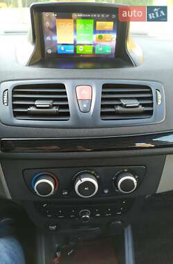 Универсал Renault Megane 2011 в 