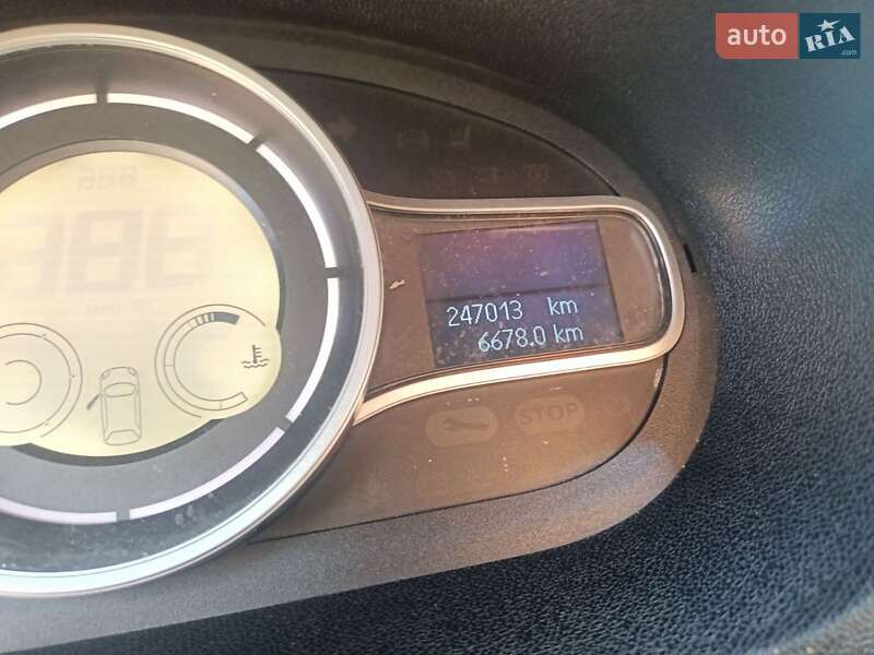 Хэтчбек Renault Megane 2009 в Ивано-Франковске фото 5 Хэтчбек Renault Megane 2009 в Ивано-Франковске