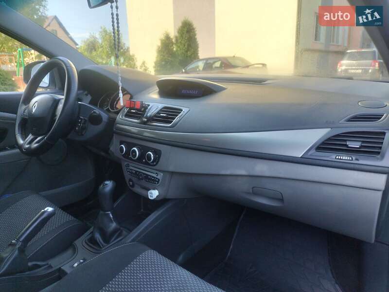 Хетчбек Renault Megane 2012 в Івано-Франківську фото 12 Хетчбек Renault Megane 2012 в Івано-Франківську