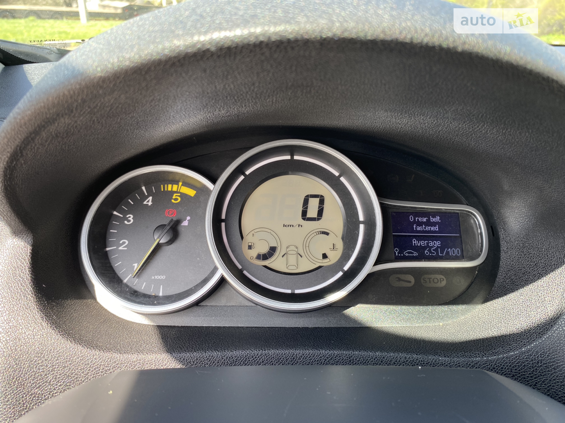 2010 Renault Megane - мініатюра 11