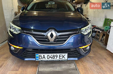 Седан Renault Megane 2017 в 