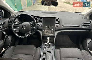 Седан Renault Megane 2017 в 