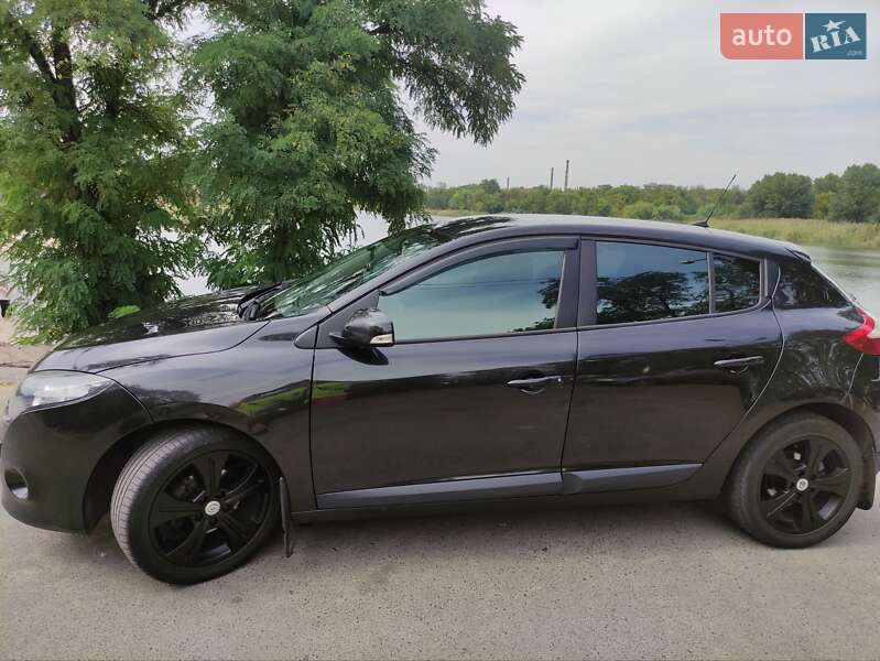 Хэтчбек Renault Megane 2010 в Кривом Роге