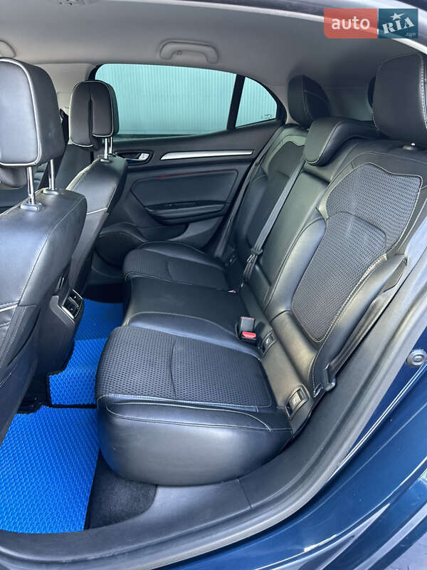 Хэтчбек Renault Megane 2016 в Калуше