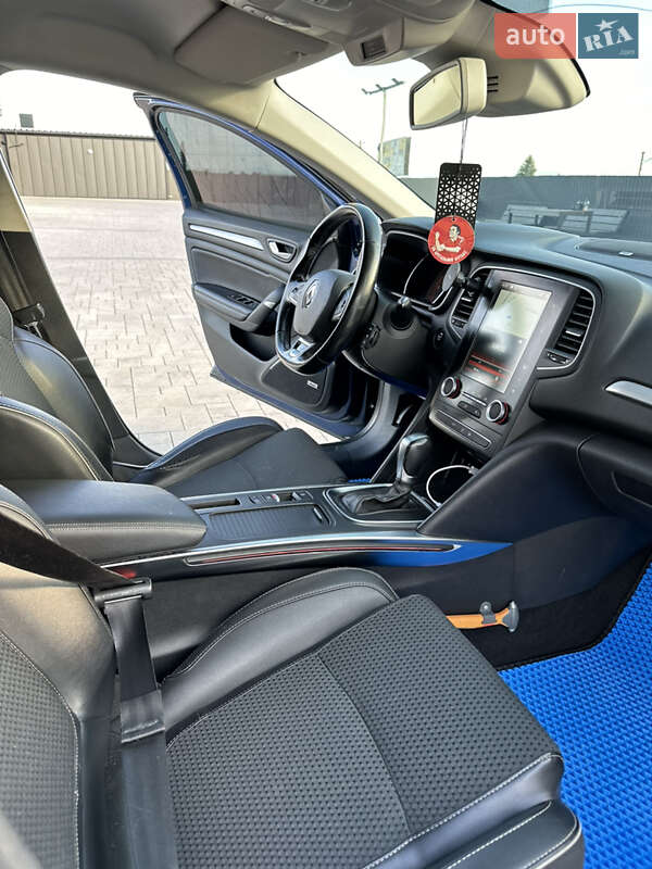 Хэтчбек Renault Megane 2016 в Калуше