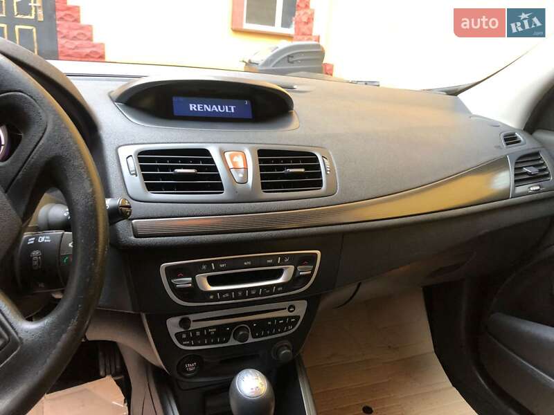 Універсал Renault Megane 2011 в Сарнах
