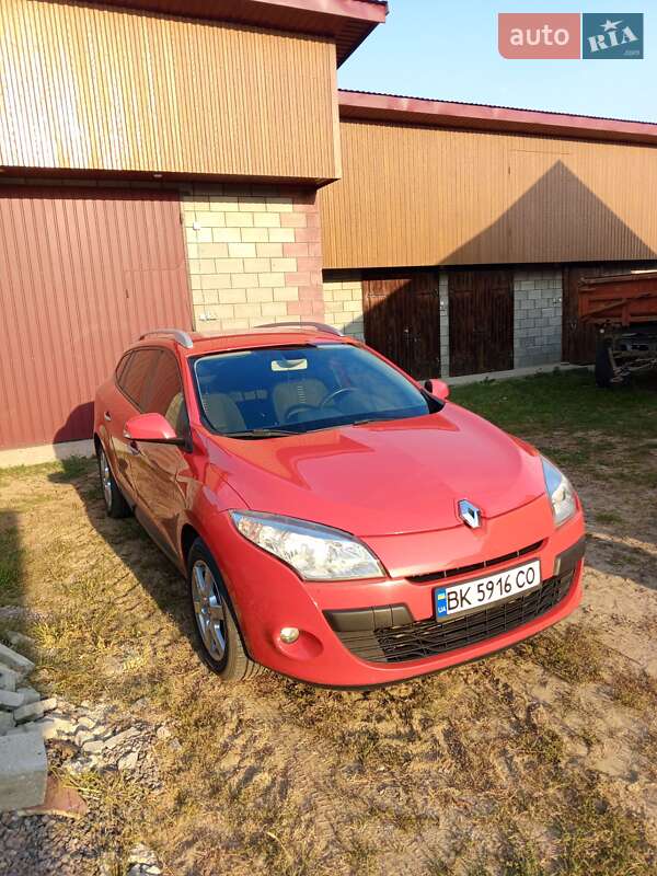 Універсал Renault Megane 2011 в Сарнах
