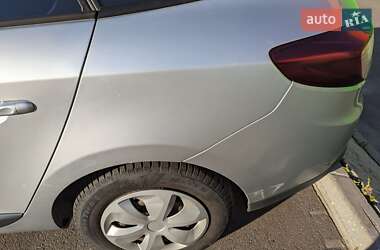 Универсал Renault Megane 2010 в 