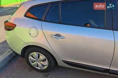 Универсал Renault Megane 2010 в 