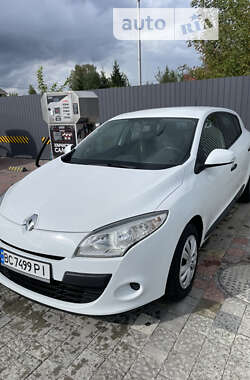 Хетчбек Renault Megane 2011 в Городку