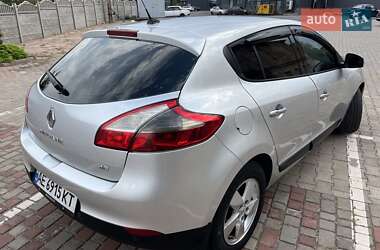 Хэтчбек Renault Megane 2009 в 