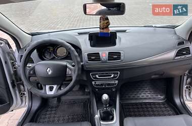 Хэтчбек Renault Megane 2009 в 