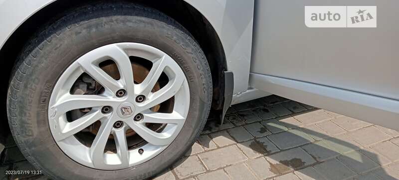 Универсал Renault Megane 2013 в Раздельной