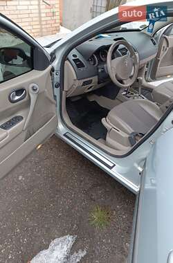 Седан Renault Megane 2004 в 