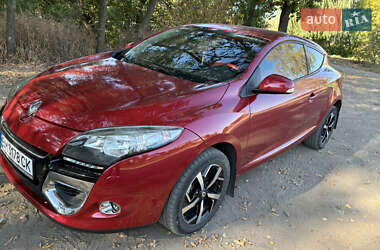 Хэтчбек Renault Megane 2012 в 