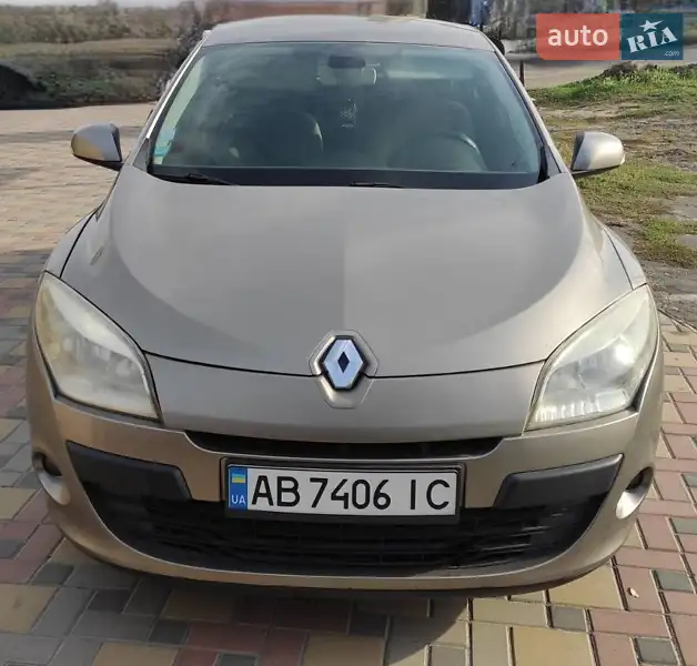 Хетчбек Renault Megane 2009 в 