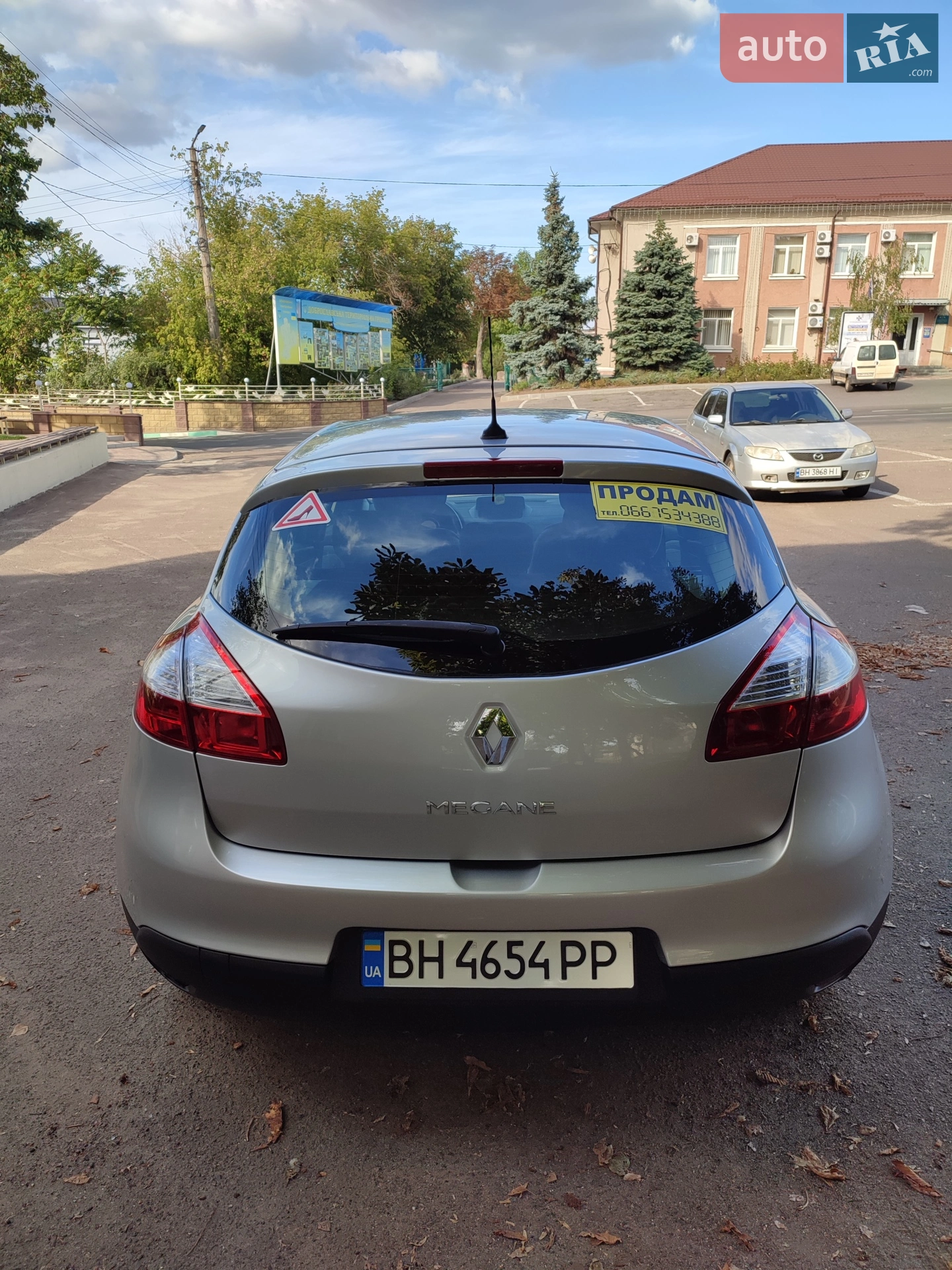 2010 Renault Megane - мініатюра 3